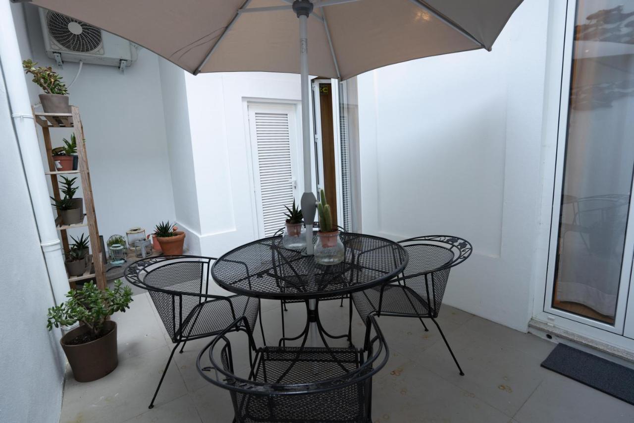 Downtown Porto Relaxed Apartment With Private Yard Eksteriør bilde